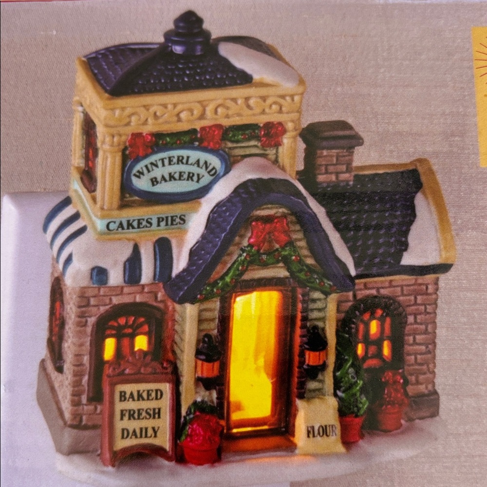 Christmas Village Night Light Plug In Crosslight Winterland Bakery‎ Holiday